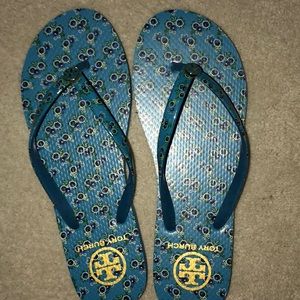 tory burch flip flops